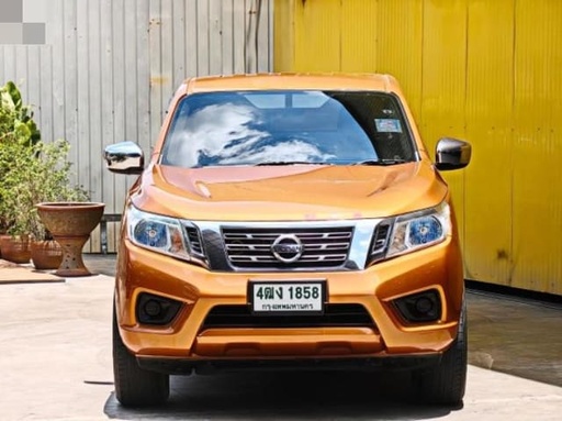 2019 NISSAN Navara