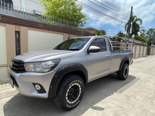 2017 TOYOTA Hilux