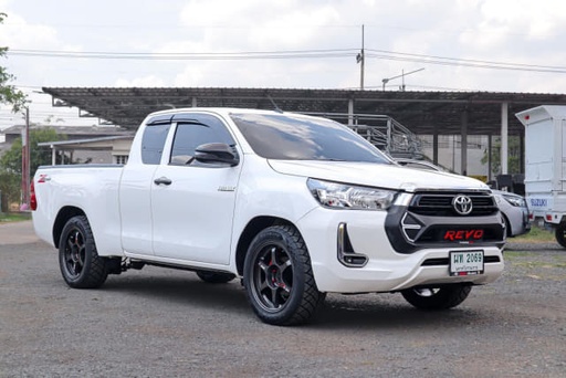 2021 TOYOTA Hilux
