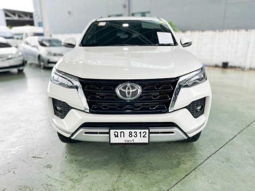 2020 TOYOTA Fortuner