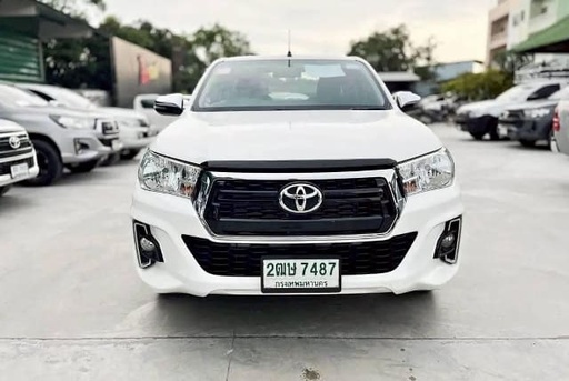 2019 TOYOTA Hilux