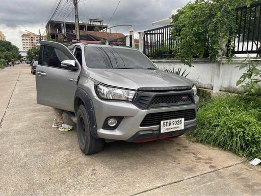 2018 TOYOTA Hilux