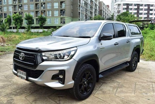 2020 TOYOTA Hilux