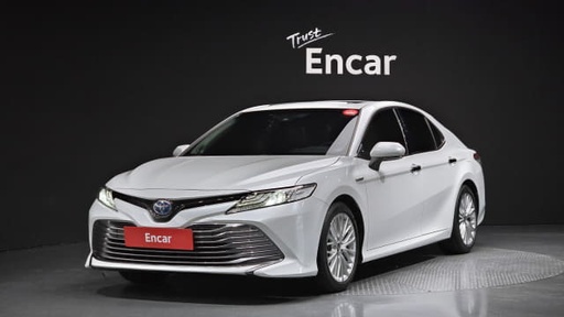 2020 TOYOTA Camry