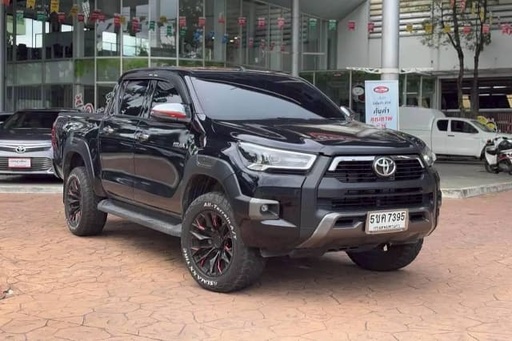 2023 TOYOTA Hilux