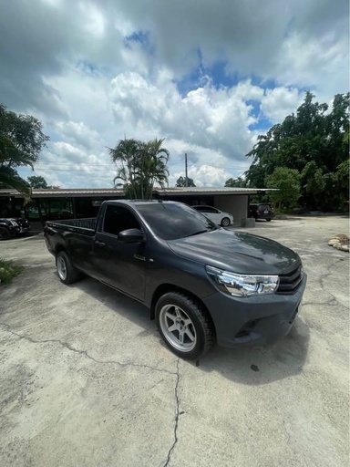 2017 TOYOTA Hilux