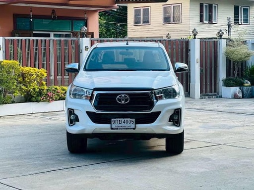 2020 TOYOTA Hilux