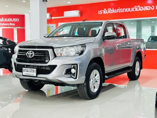 2019 TOYOTA Hilux