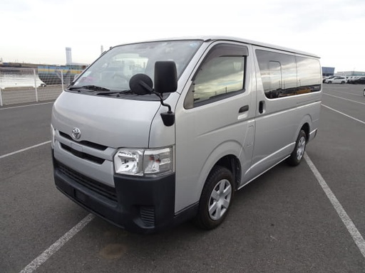 2018 TOYOTA Regiusace Van