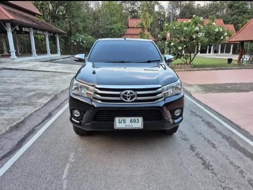 2017 TOYOTA Hilux