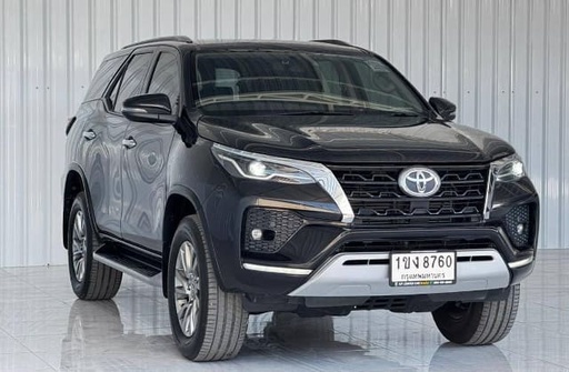 2020 TOYOTA Fortuner