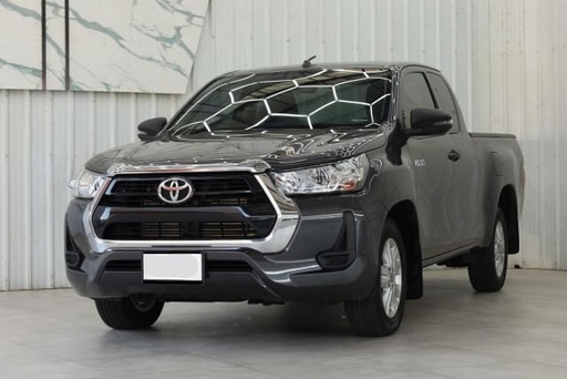 2021 TOYOTA Hilux