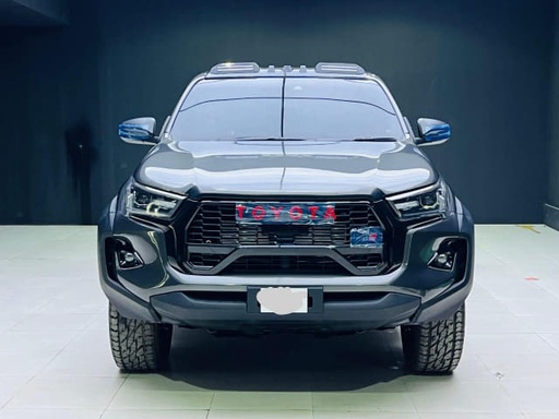 2021 TOYOTA Hilux