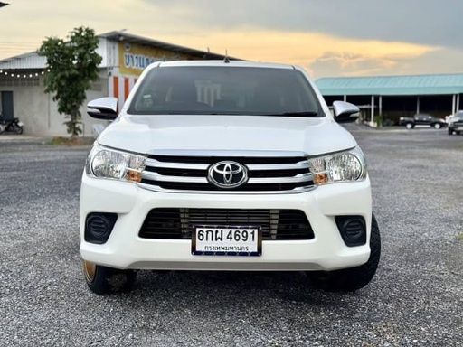 2017 TOYOTA Hilux, 