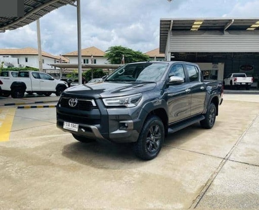 2024 TOYOTA Hilux