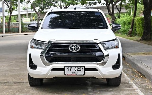 2021 TOYOTA Hilux