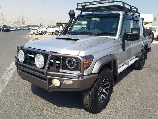 2016 TOYOTA Land Cruiser
