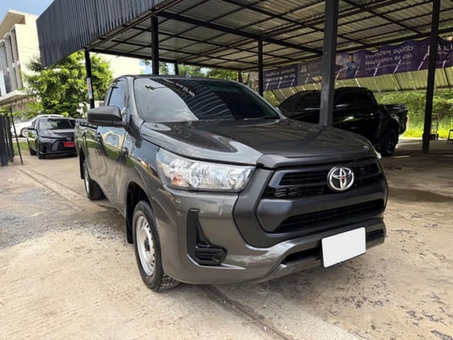 2024 TOYOTA Hilux