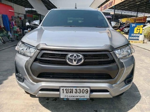 2020 TOYOTA Hilux, 
