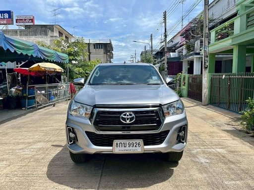 2019 TOYOTA Hilux