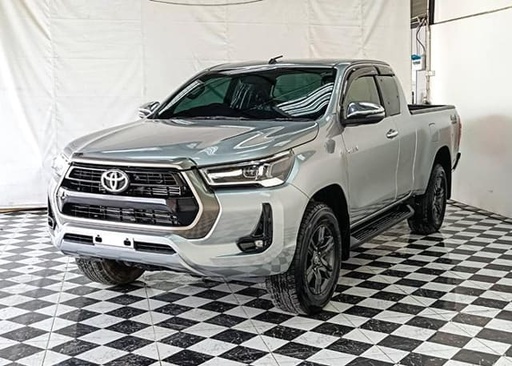 2021 TOYOTA Hilux