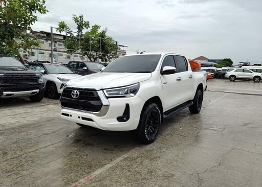 2022 TOYOTA Hilux