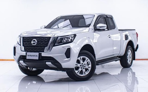 2021 NISSAN Navara