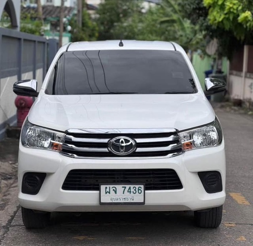 2017 TOYOTA Hilux
