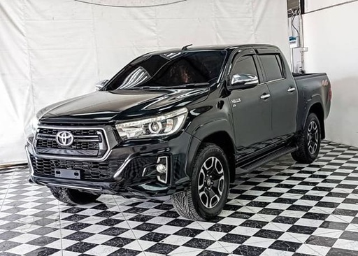 2016 TOYOTA Hilux, 