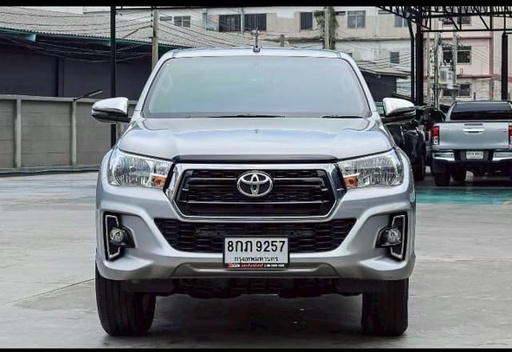 2019 TOYOTA Hilux