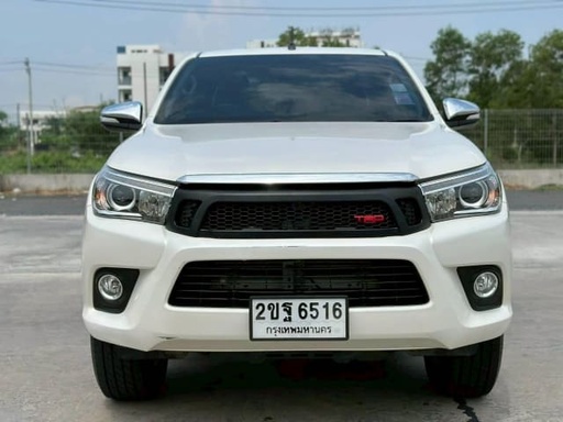 2017 TOYOTA Hilux