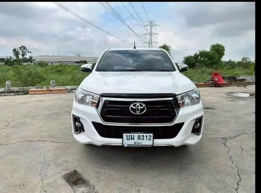 2020 TOYOTA Hilux