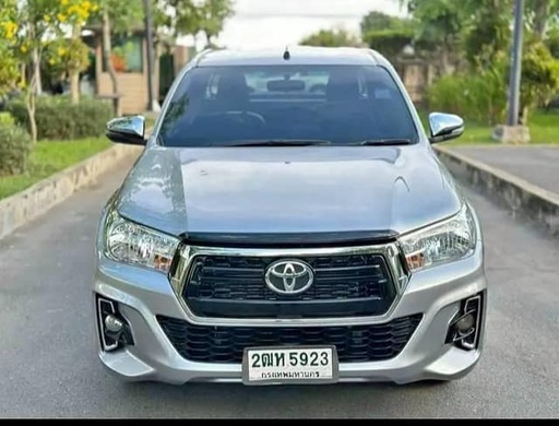 2020 TOYOTA Hilux