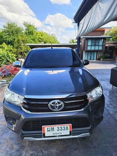 2020 TOYOTA Hilux