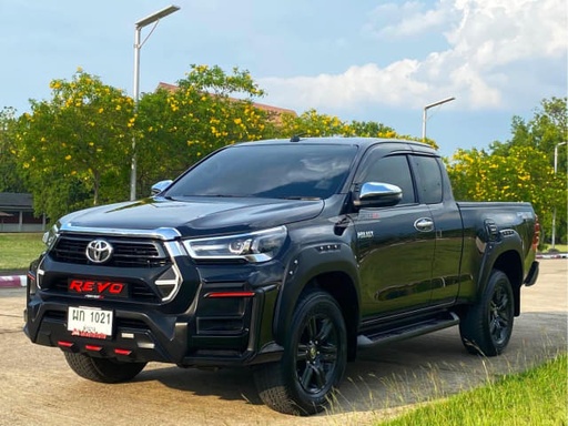 2021 TOYOTA Hilux