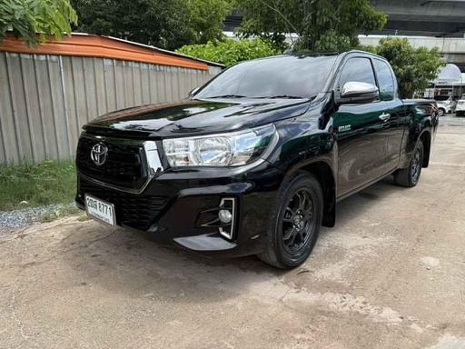 2019 TOYOTA Hilux