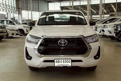 2023 TOYOTA Hilux