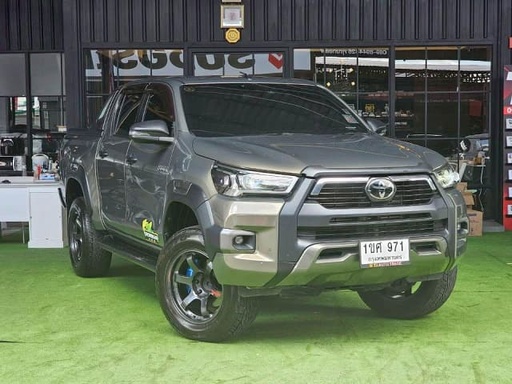 2021 TOYOTA Hilux