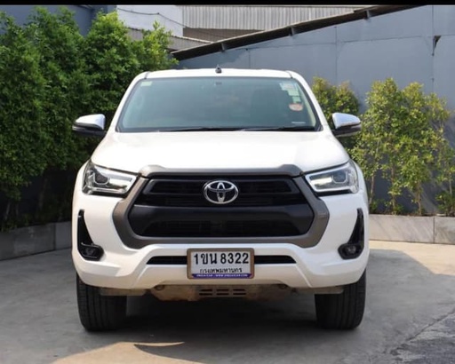 2020 TOYOTA Hilux
