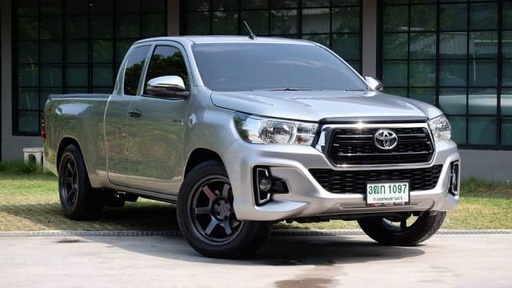 2020 TOYOTA Hilux
