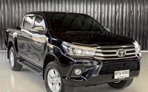 2017 TOYOTA Hilux