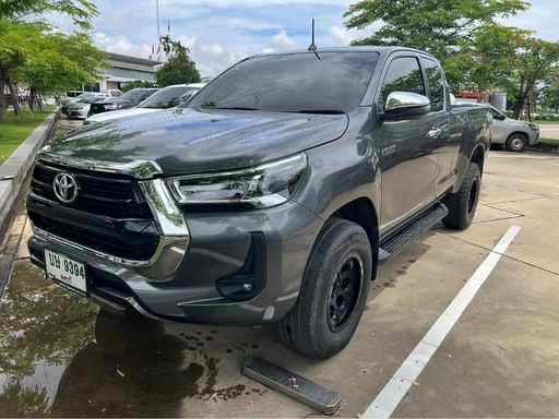 2023 TOYOTA Hilux