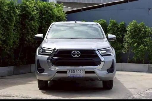 2022 TOYOTA Hilux