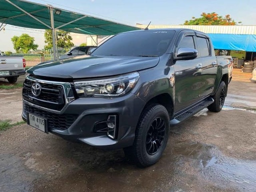 2018 TOYOTA Hilux