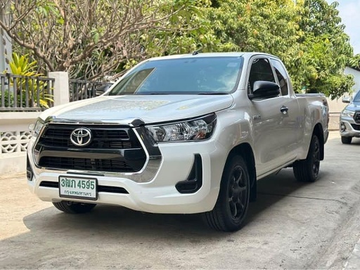 2022 TOYOTA Hilux