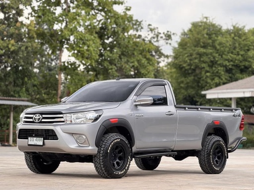 2019 TOYOTA Hilux
