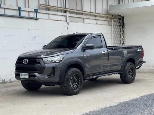 2023 TOYOTA Hilux