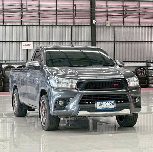 2019 TOYOTA Hilux