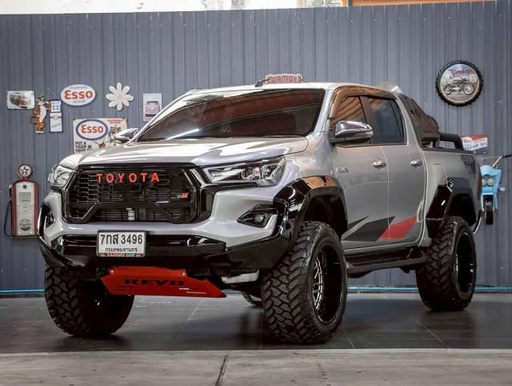 2018 TOYOTA Hilux