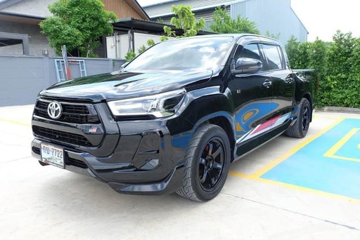 2021 TOYOTA Hilux